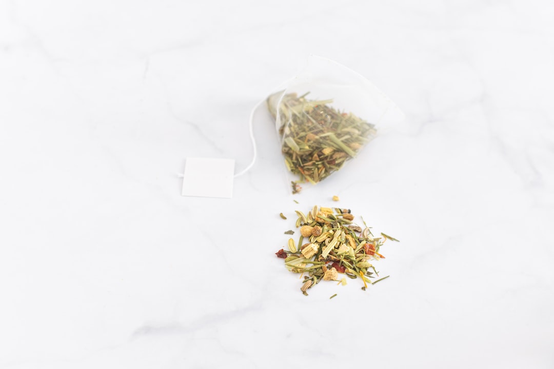 white-paper-on-white-textile-sd79bd-0jo